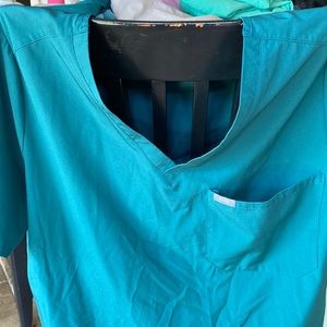 Figs XXL catarina 1pocket top